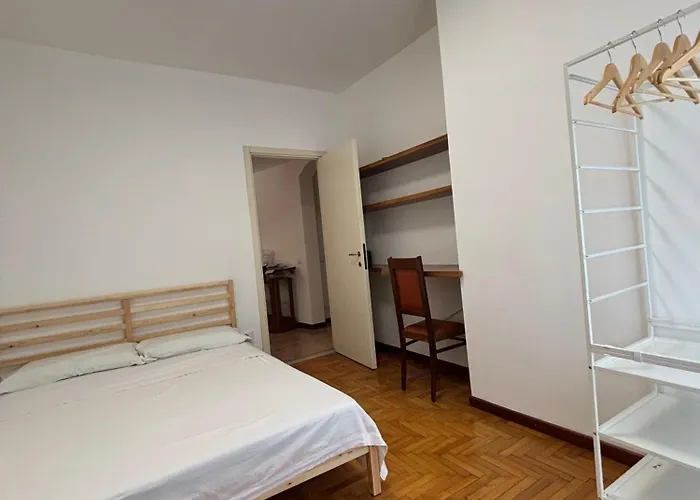 Side And View - New Bright Apartman *