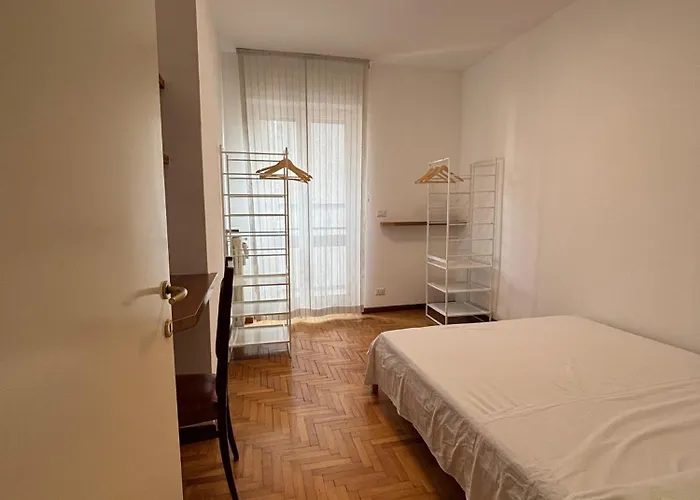 Side And View - New Bright Apartman *