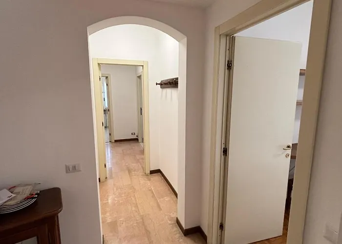 Side And View - New Bright Lecco